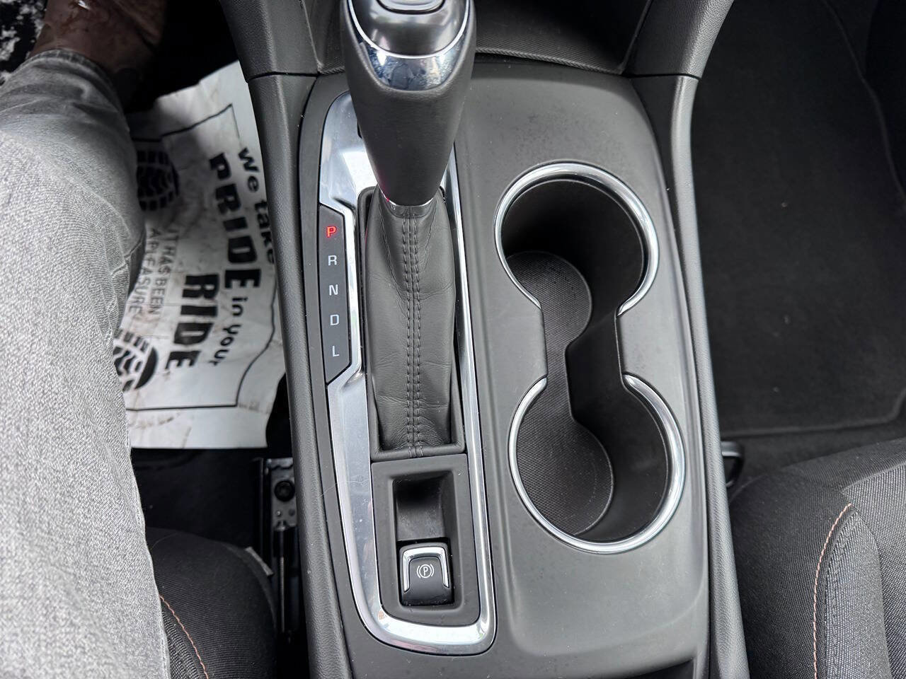 Used 2018 Chevrolet Equinox LT image 15