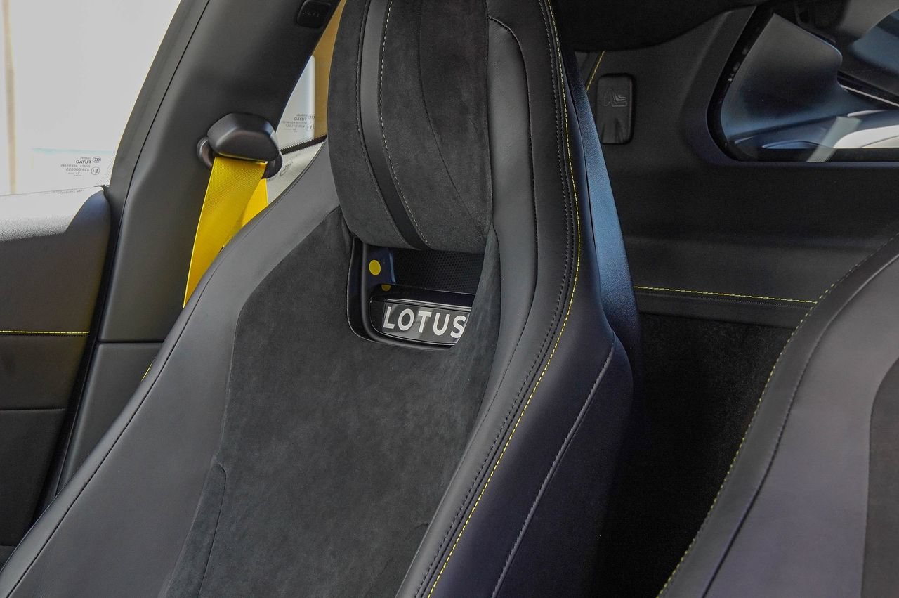 New 2026 Lotus Emira SE RWD image 21