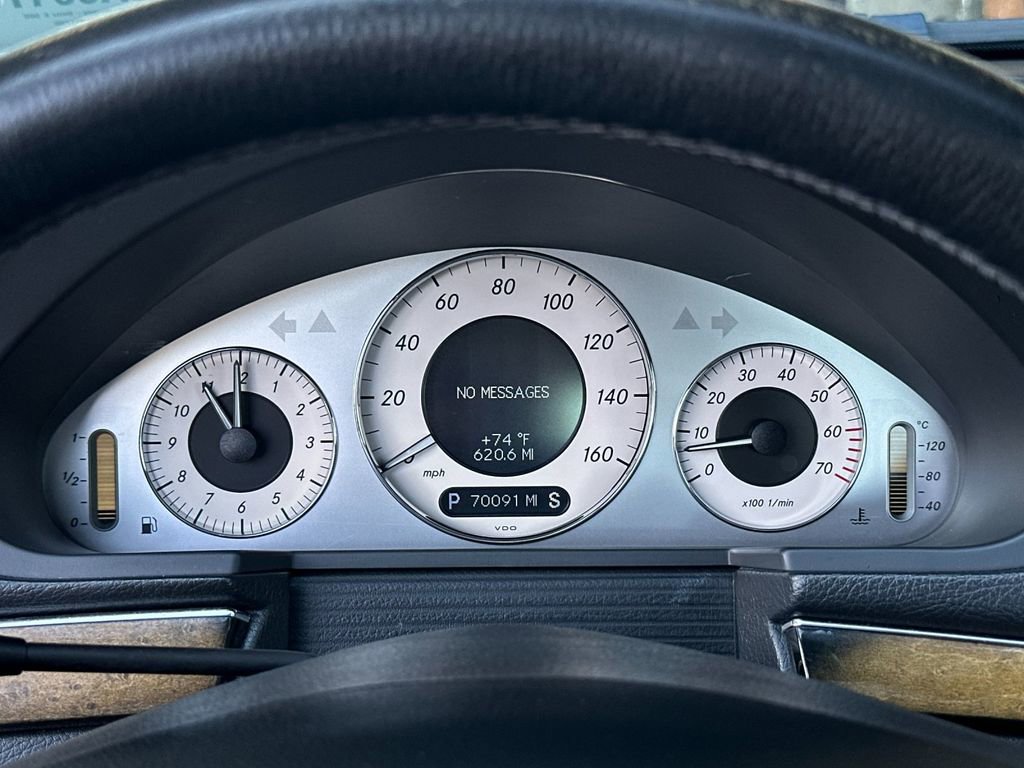 Used 2005 Mercedes-Benz E 500 Sedan image 21