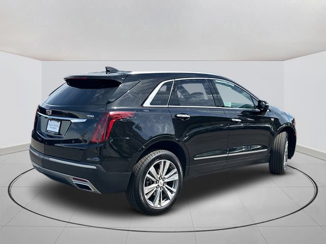 Certified 2025 Cadillac XT5 Premium Luxury FWD image 11