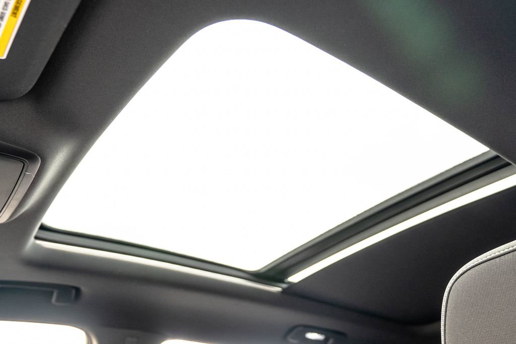 New 2026 Chevrolet Equinox LT w/ Safety and Technology Package image 19