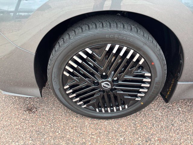 Certified 2025 Nissan Leaf SV Plus FWD image 11