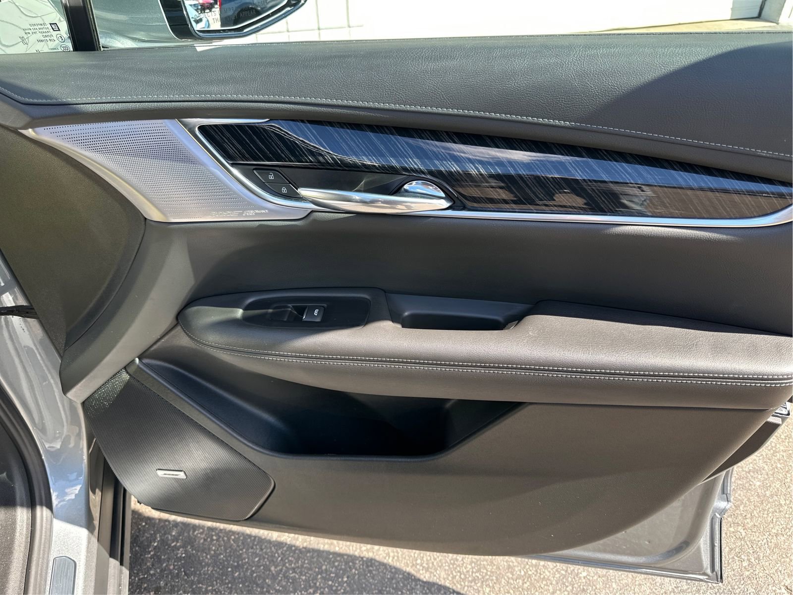 Certified 2025 Cadillac XT6 Premium Luxury image 22