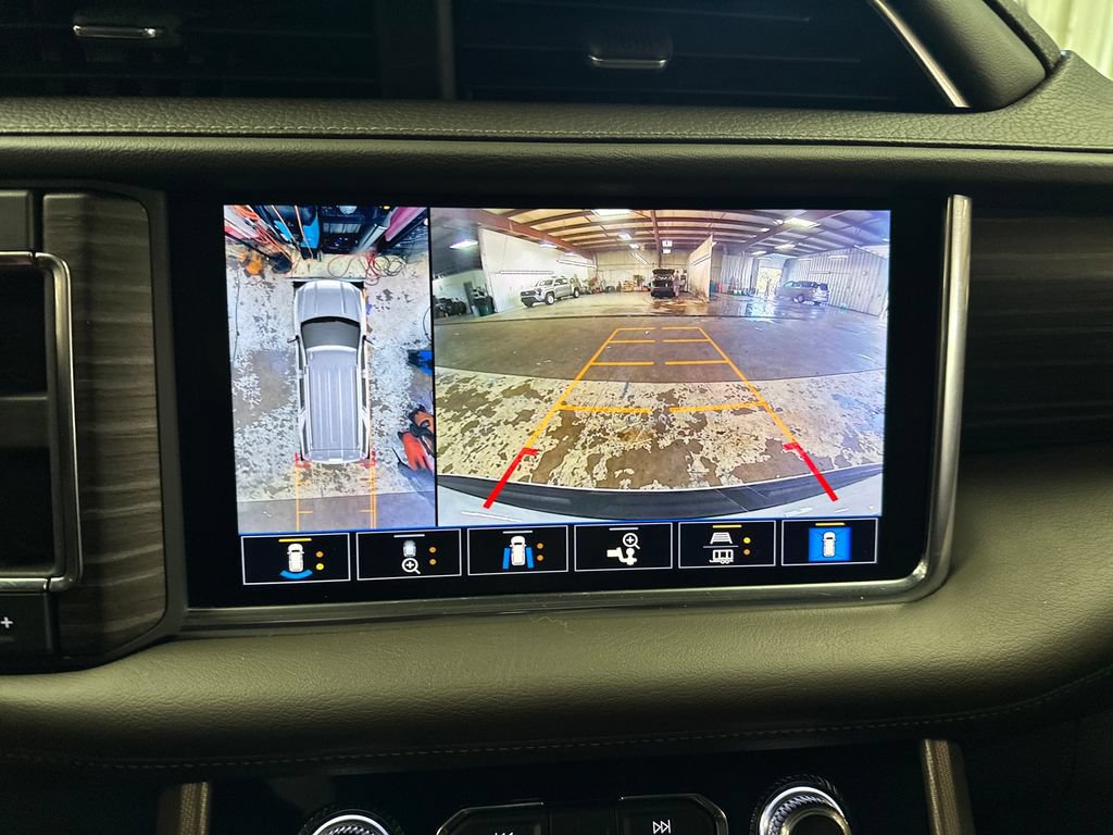 Used 2021 GMC Yukon Denali w/ Denali Ultimate Package AWD/4WD image 26