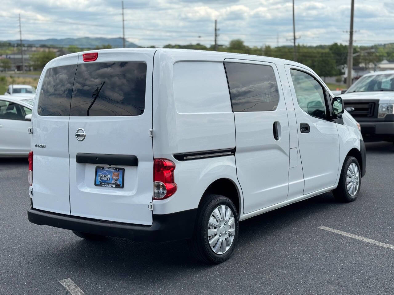 Used 2019 Nissan NV200 S image 4