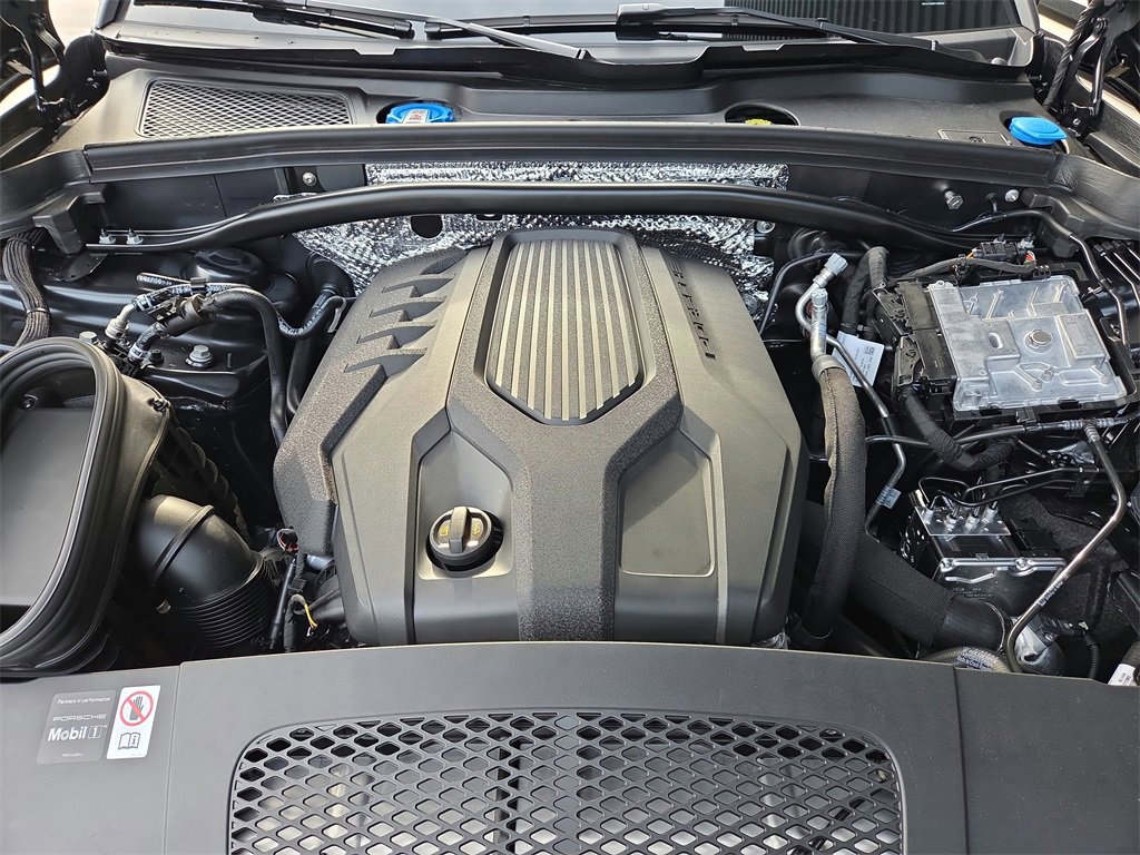 New 2026 Porsche Macan image 31