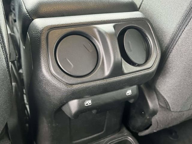 Used 2024 Jeep Wrangler Sport S image 19