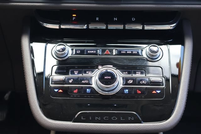 Used 2020 Lincoln Corsair FWD w/ Premium Package image 19