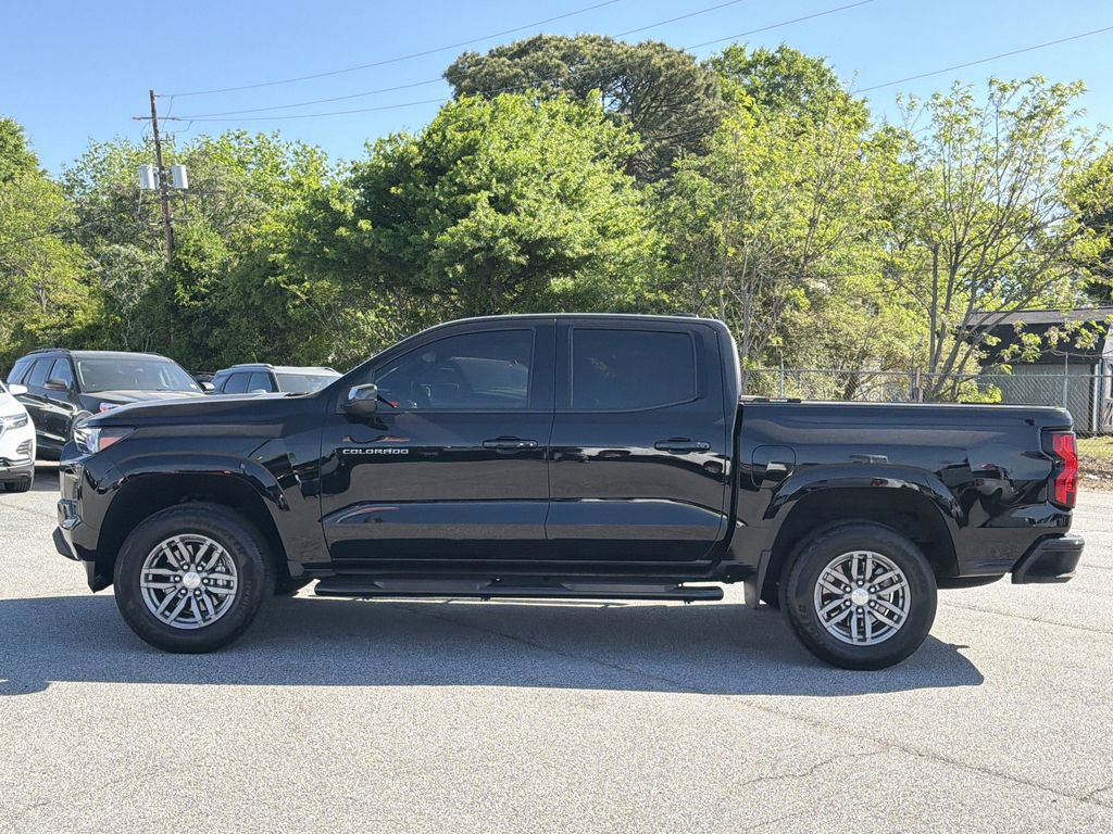 Used 2024 Chevrolet Colorado LT w/ LT Convenience Package image 18