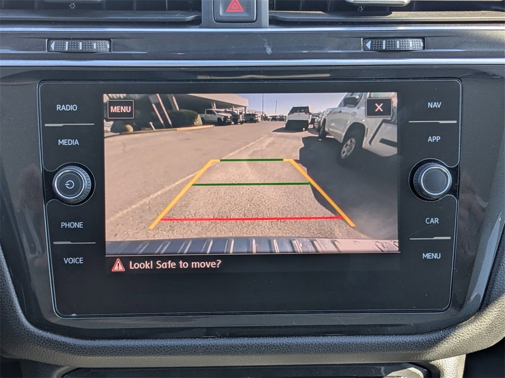 Used 2020 Volkswagen Tiguan SEL image 30