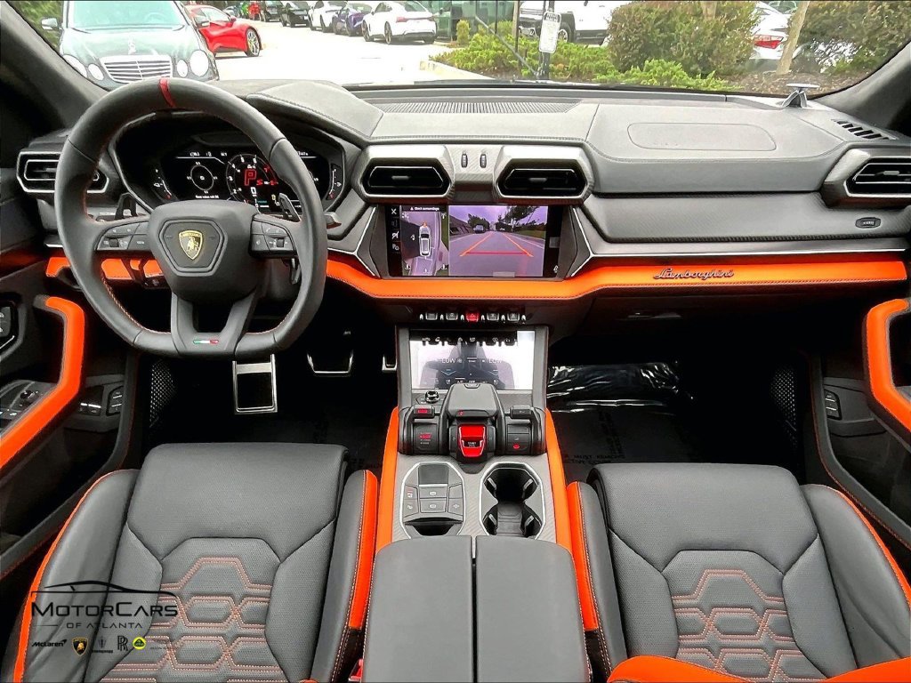 Used 2025 Lamborghini Urus SE AWD/4WD image 13