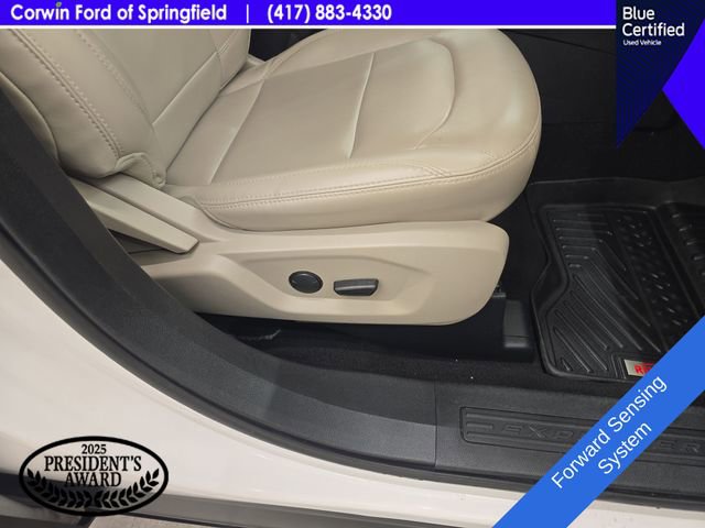Used 2019 Ford Explorer XLT w/ Equipment Group 202A AWD/4WD image 11