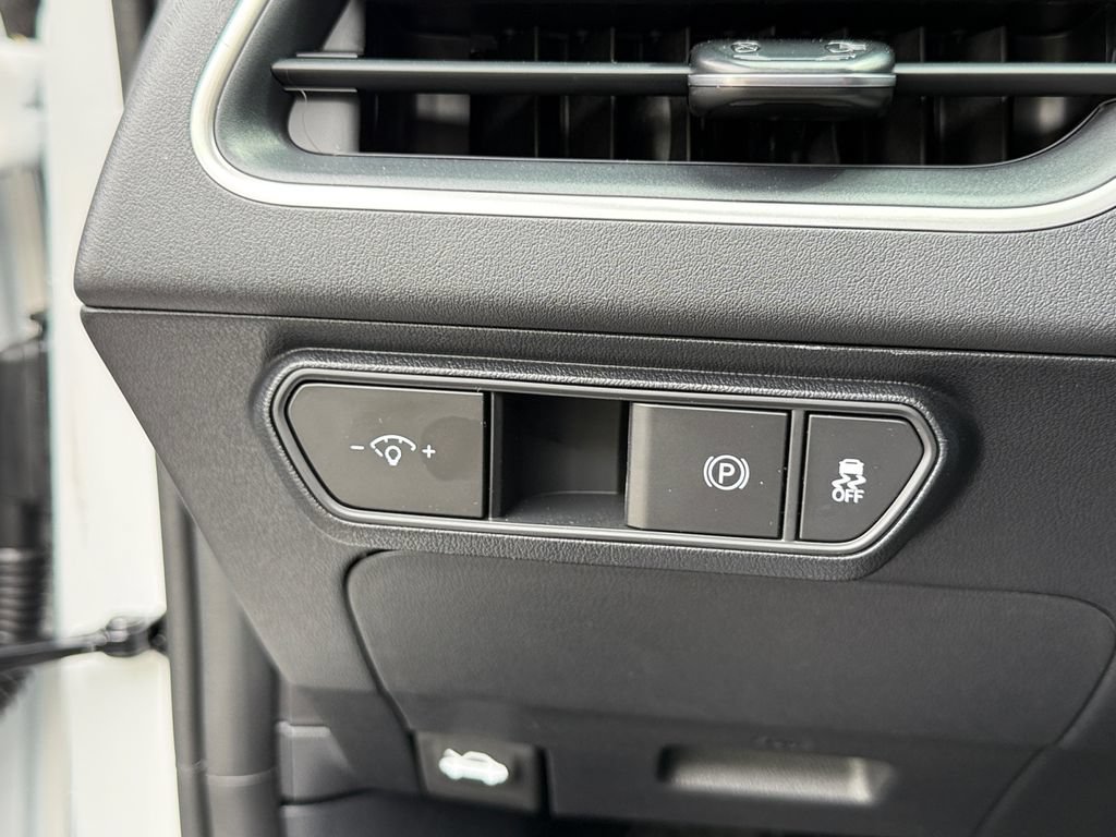 New 2026 Kia K4 FWD image 23