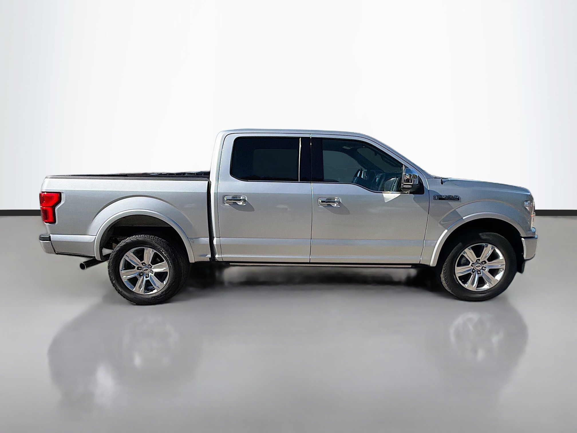 Used 2019 Ford F150 Platinum image 2