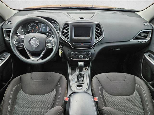 Used 2019 Jeep Cherokee Latitude w/ Popular Appearance Group FWD image 16