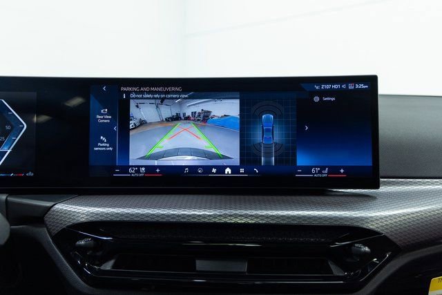 Certified 2025 BMW 330i xDrive Sedan w/ Premium Package image 18