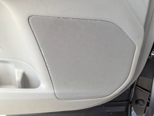 Used 2019 Toyota Highlander LE image 21