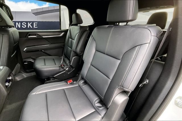 New 2026 GMC Acadia Elevation w/ Elevation Premium Package AWD/4WD image 11