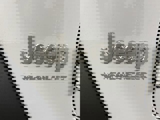 Used 2021 Jeep Wrangler Sport image 29