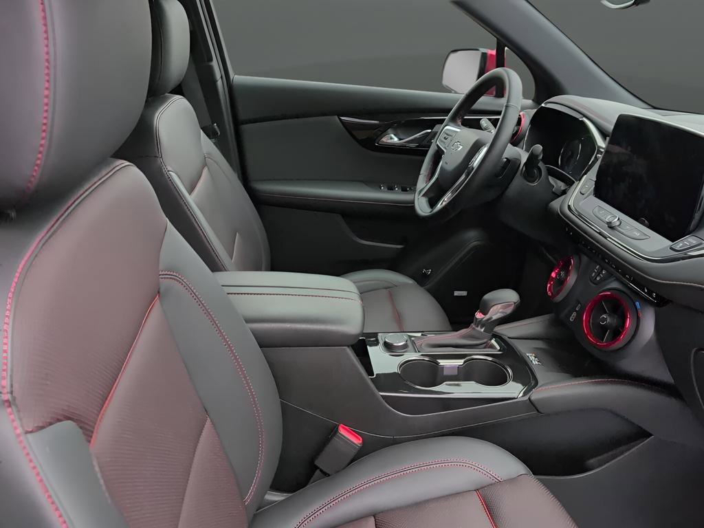 Used 2025 Chevrolet Blazer RS w/ Enhanced Convenience Package image 12