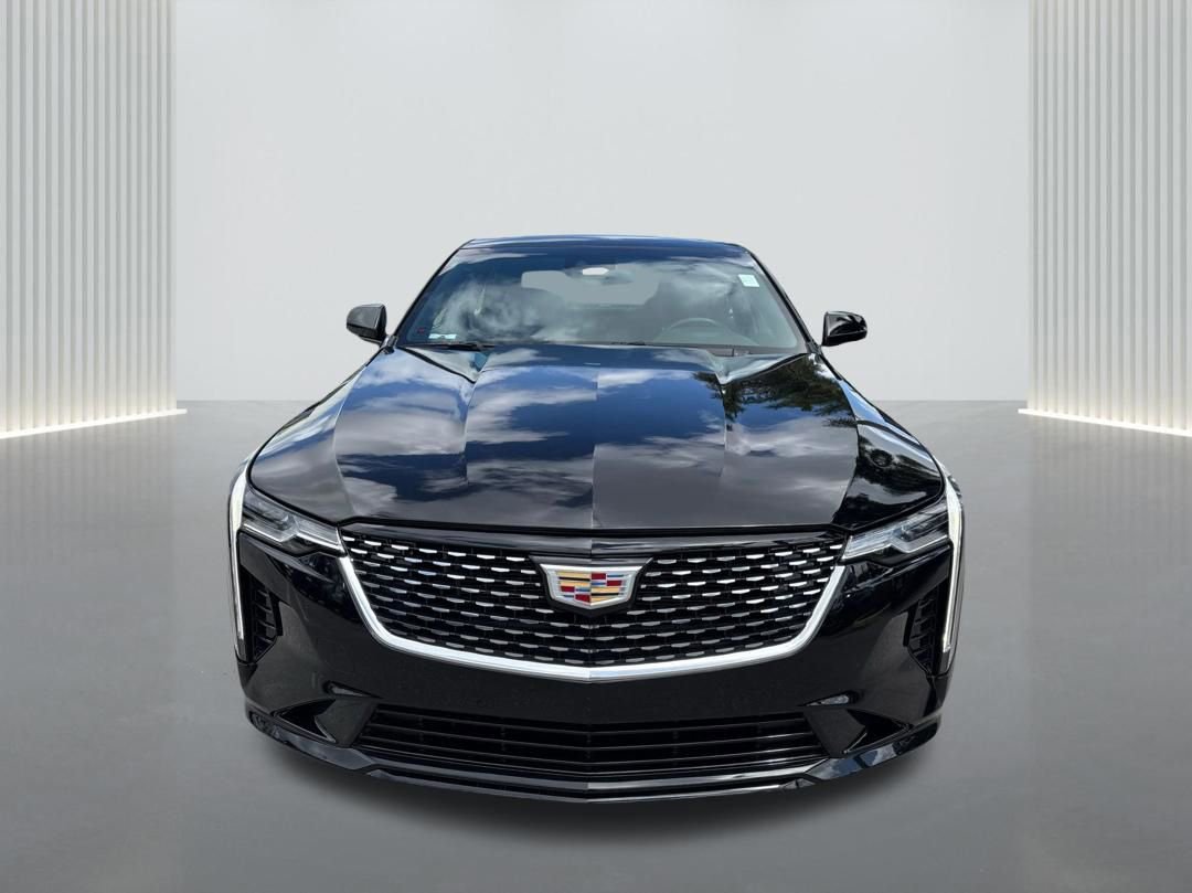 Used 2024 Cadillac CT4 Luxury image 2