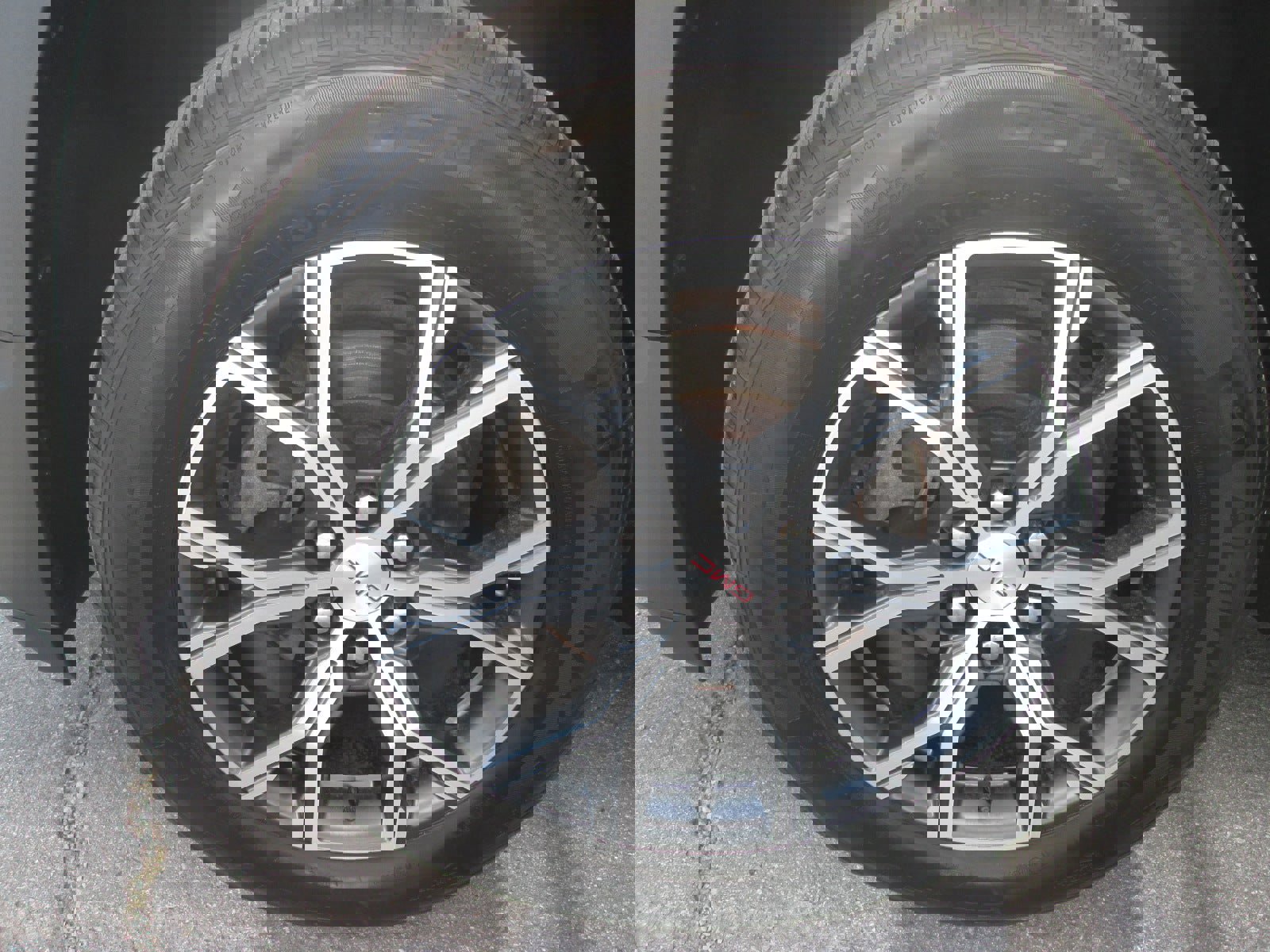 Used 2018 GMC Acadia SLT image 30