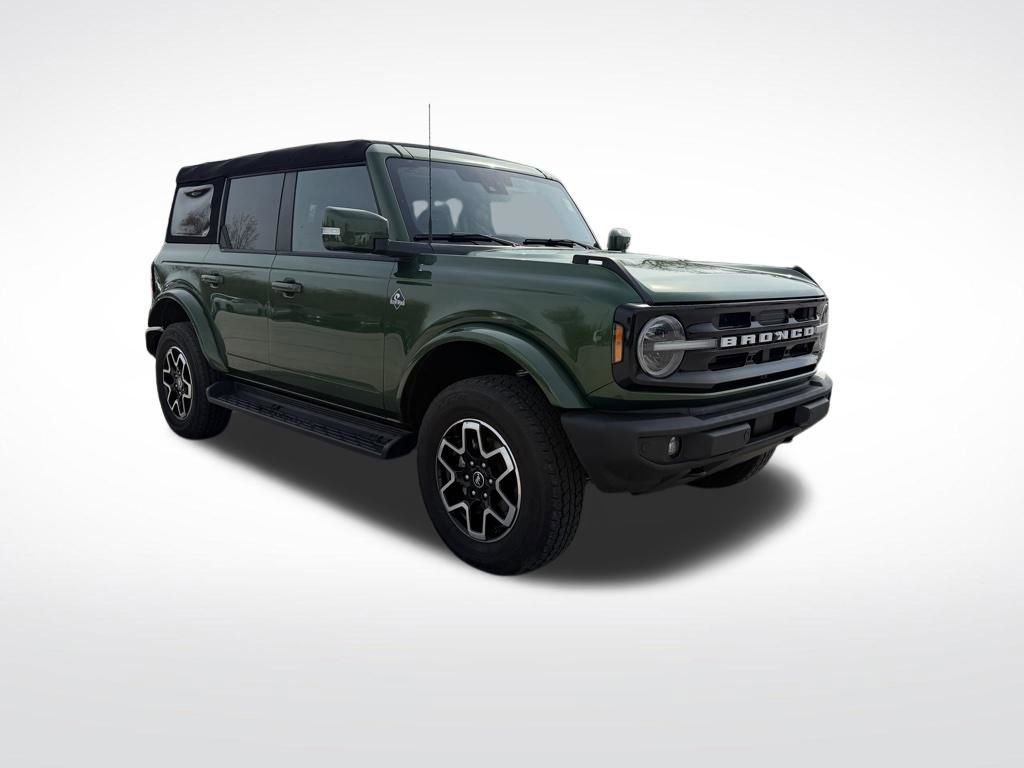 Used 2025 Ford Bronco Outer Banks image 7