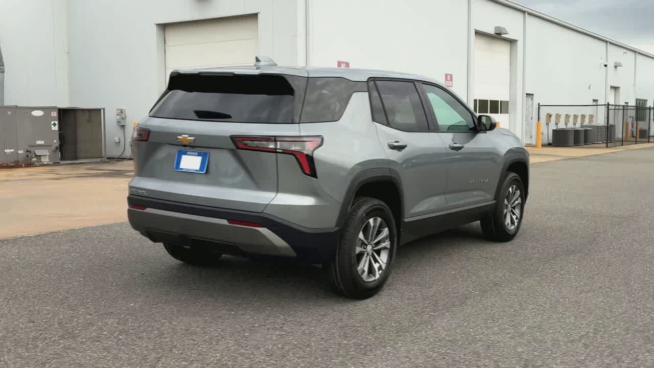 New 2027 Chevrolet Equinox LT FWD image 8