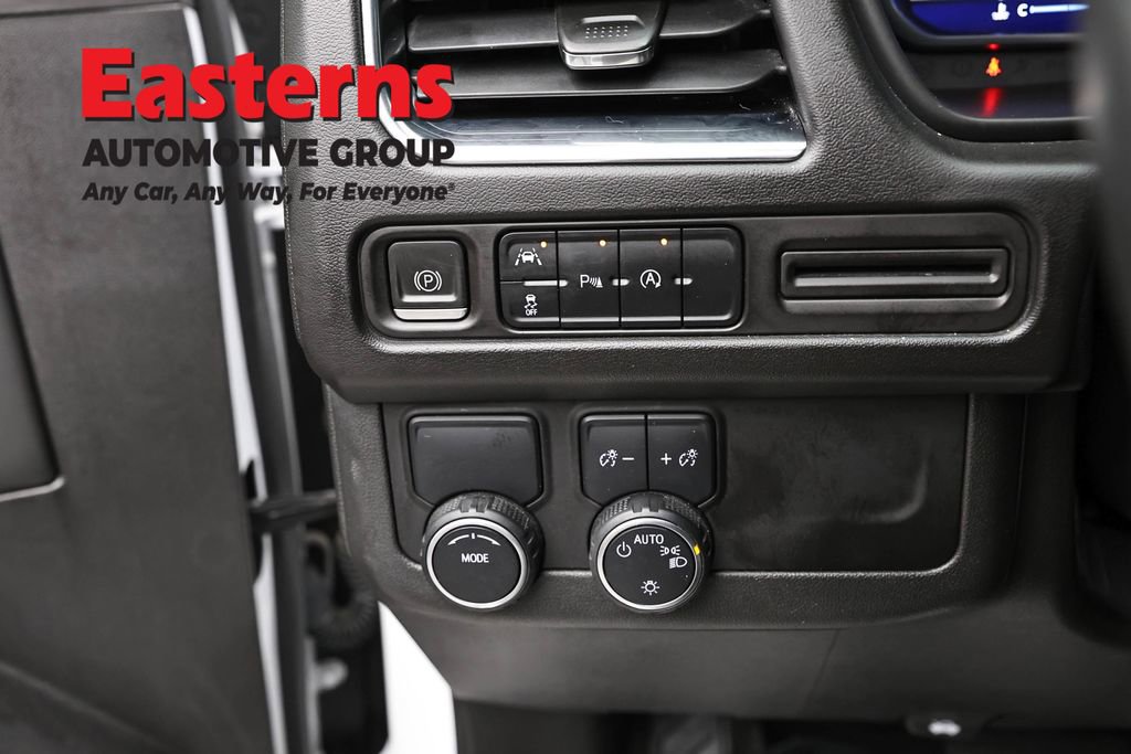 Used 2023 Chevrolet Suburban Premier RWD image 22