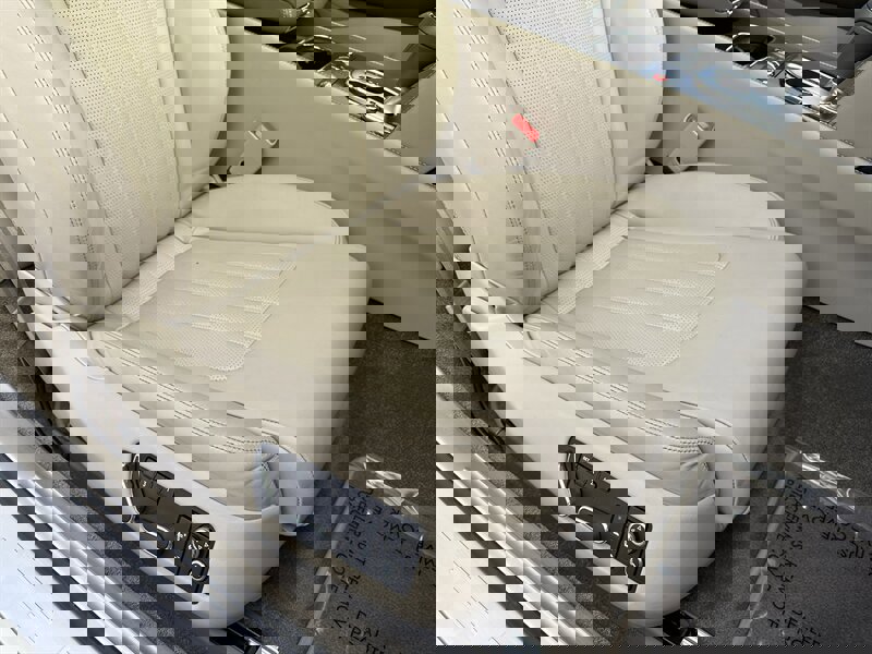 Used 2015 Bentley Continental GT image 21