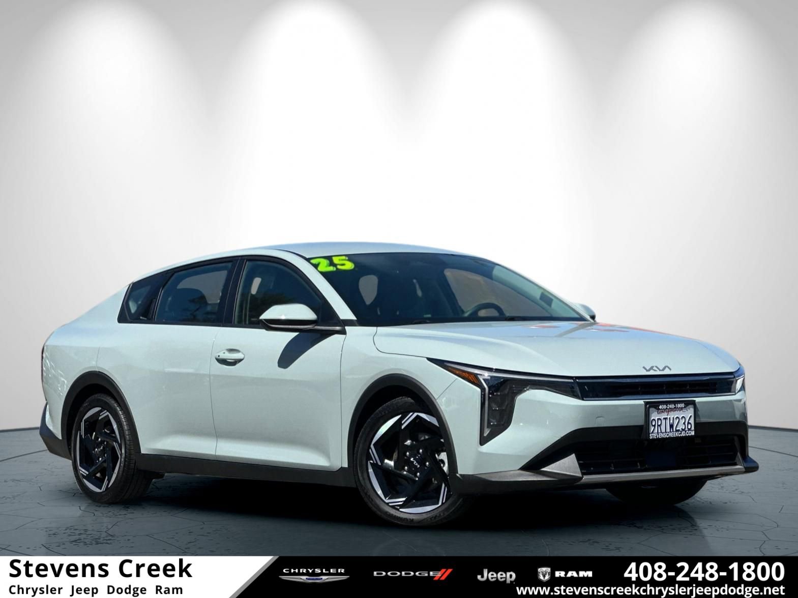 Used 2025 Kia K4 EX FWD image 1