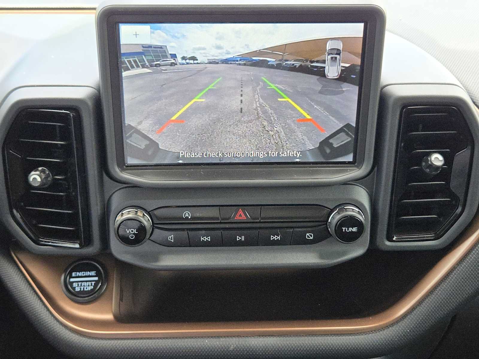 Used 2024 Ford Bronco Sport Outer Banks w/ Tech Package AWD/4WD image 19