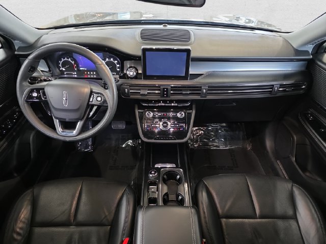 Used 2020 Lincoln Corsair AWD w/ Premium Package image 9