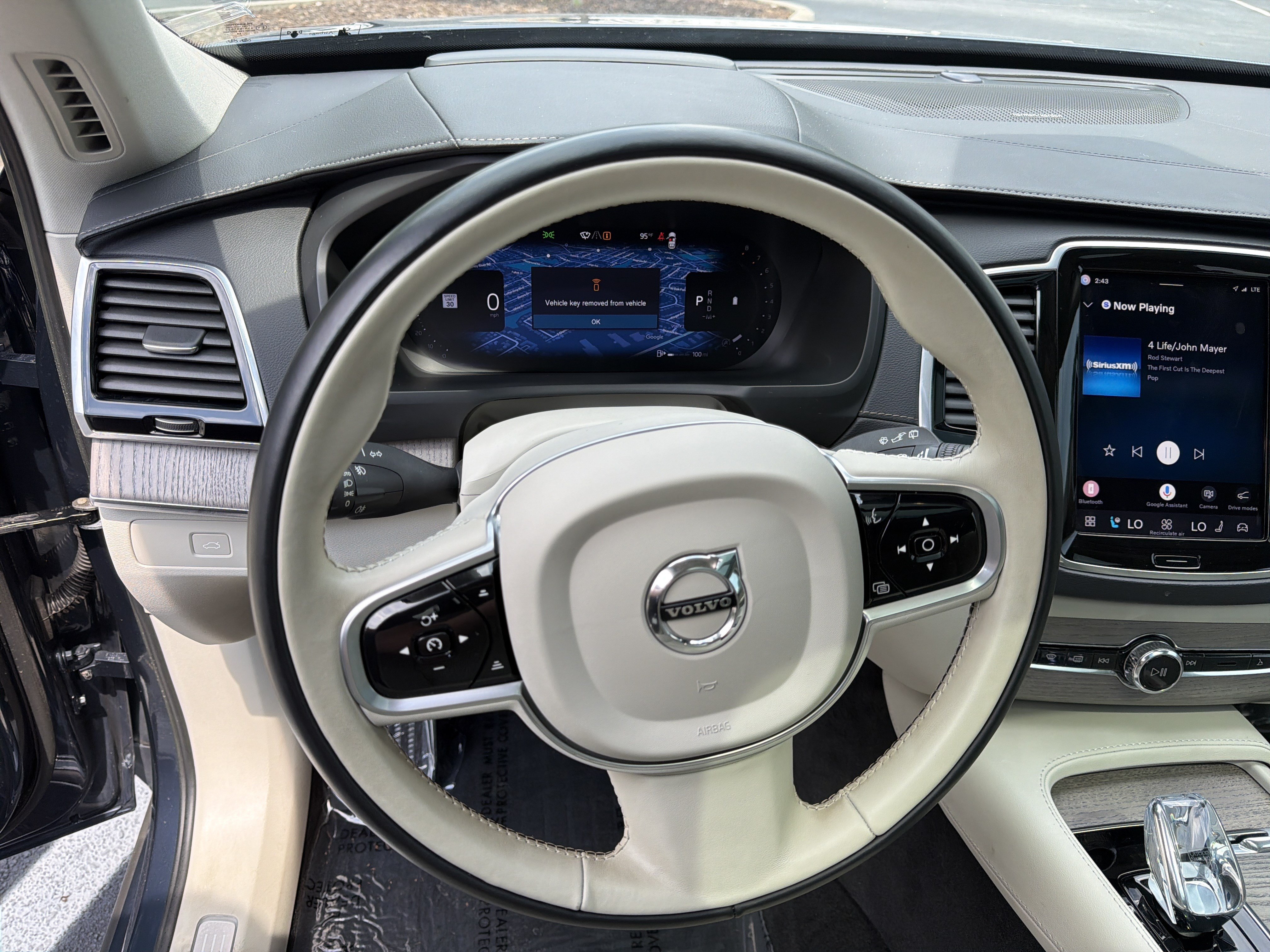 Certified 2023 Volvo XC90 B6 Ultimate w/ Protection Package Premier AWD/4WD image 18