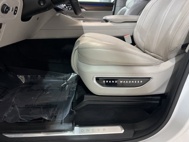 Used 2022 Jeep Grand Wagoneer Series I w/ Flexible Seating Group image 10