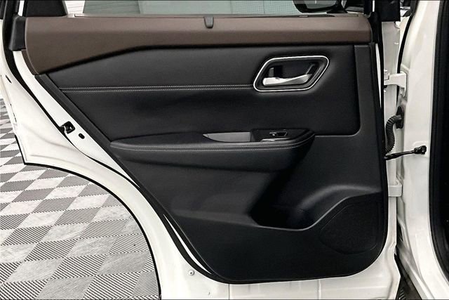 Used 2021 Nissan Rogue SL image 23