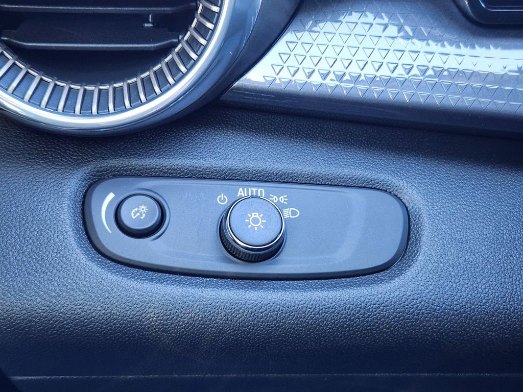 New 2026 Chevrolet Trax ACTIV w/ Driver Confidence Package image 24