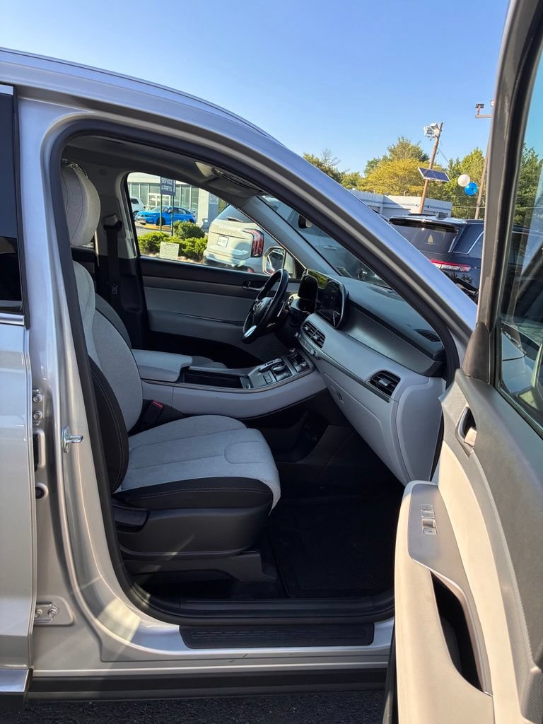 Used 2022 Hyundai Palisade SEL w/ Cargo Package FWD image 20