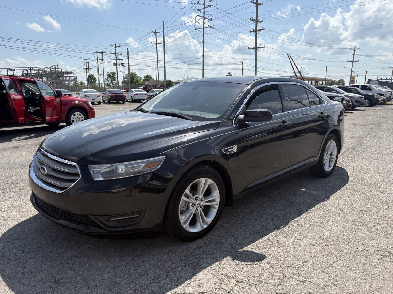 Used 2014 Ford Taurus SEL w/ Equipment Group 201A FWD image 4