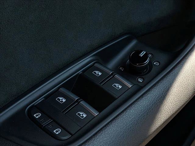Used 2020 Audi SQ8 Prestige AWD/4WD image 11