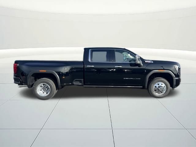New 2026 GMC Sierra 3500 Denali w/ Denali Reserve Package image 6