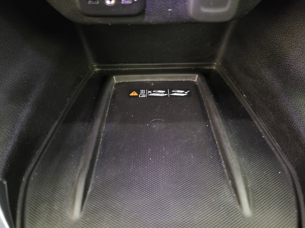 Used 2022 Chevrolet Traverse LT image 10