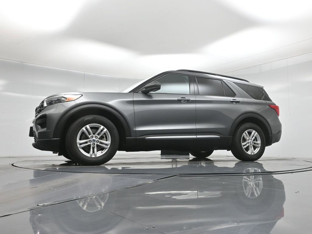 Certified 2023 Ford Explorer XLT image 8