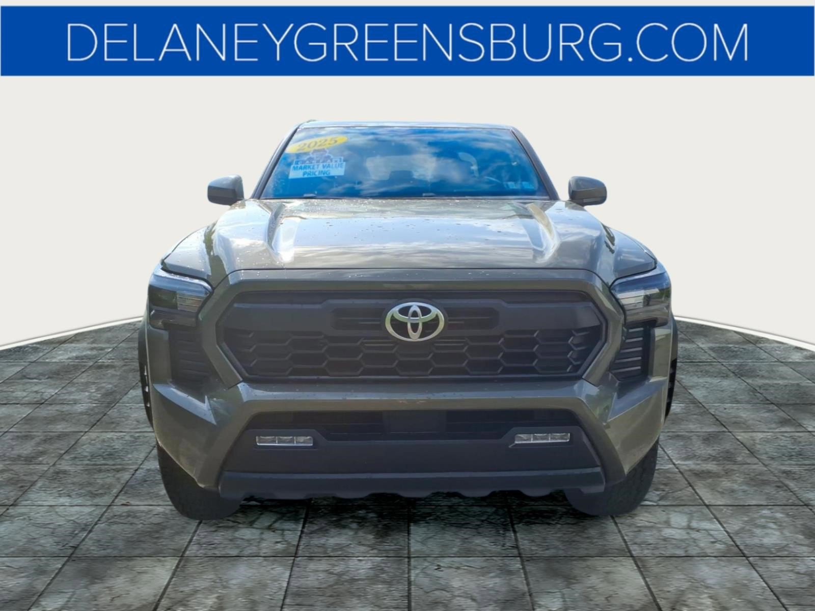 Used 2025 Toyota Tacoma TRD Off-Road AWD/4WD image 8