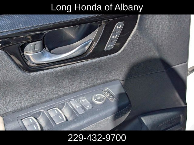 Used 2025 Honda CR-V EX-L image 13