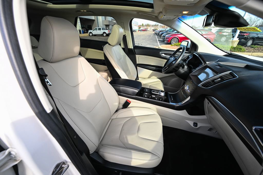 Certified 2020 Ford Edge Titanium w/ Equipment Group 301A image 26