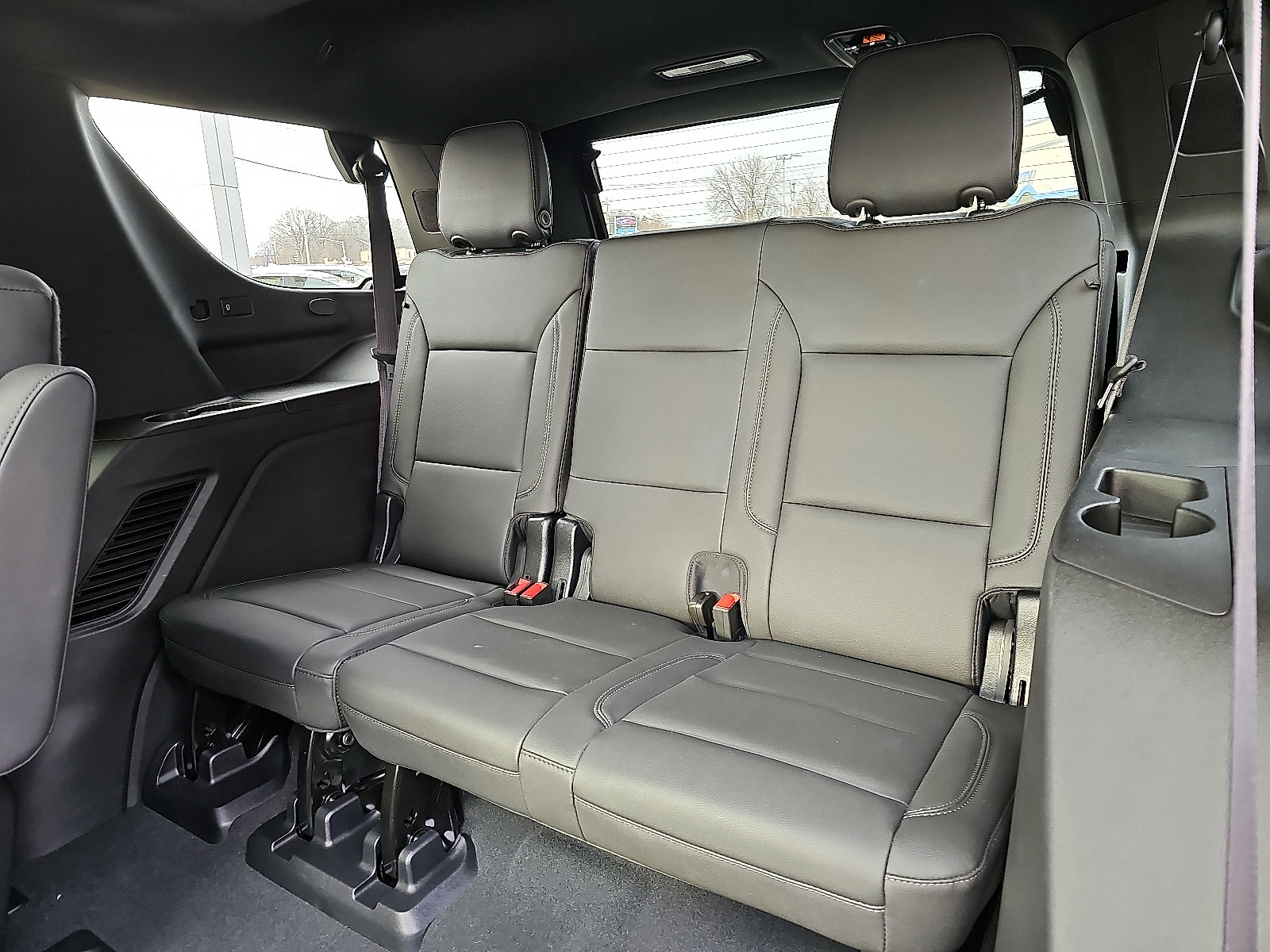 Used 2023 Chevrolet Tahoe Z71 w/ Luxury Package image 10