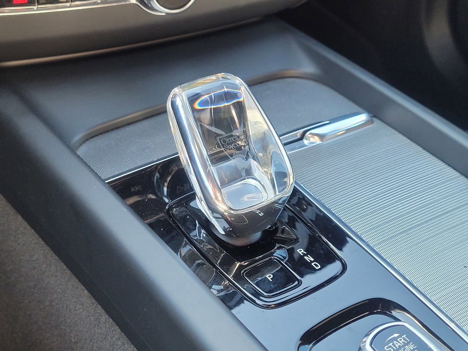 Certified 2023 Volvo XC60 B5 Ultimate AWD/4WD image 25