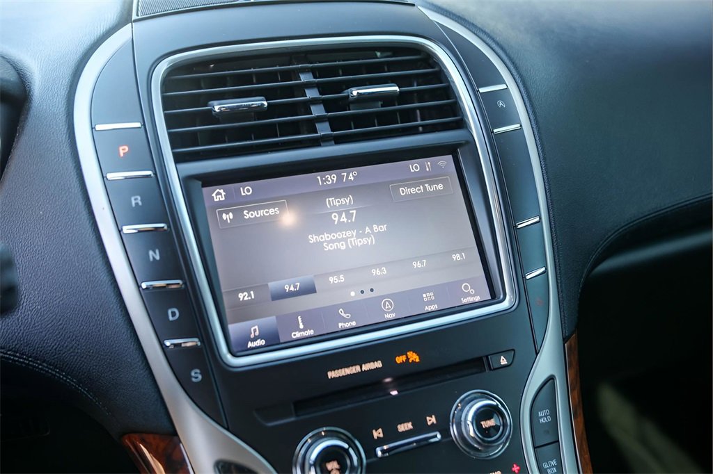 Used 2020 Lincoln Nautilus Reserve w/ Monochromatic Package image 16