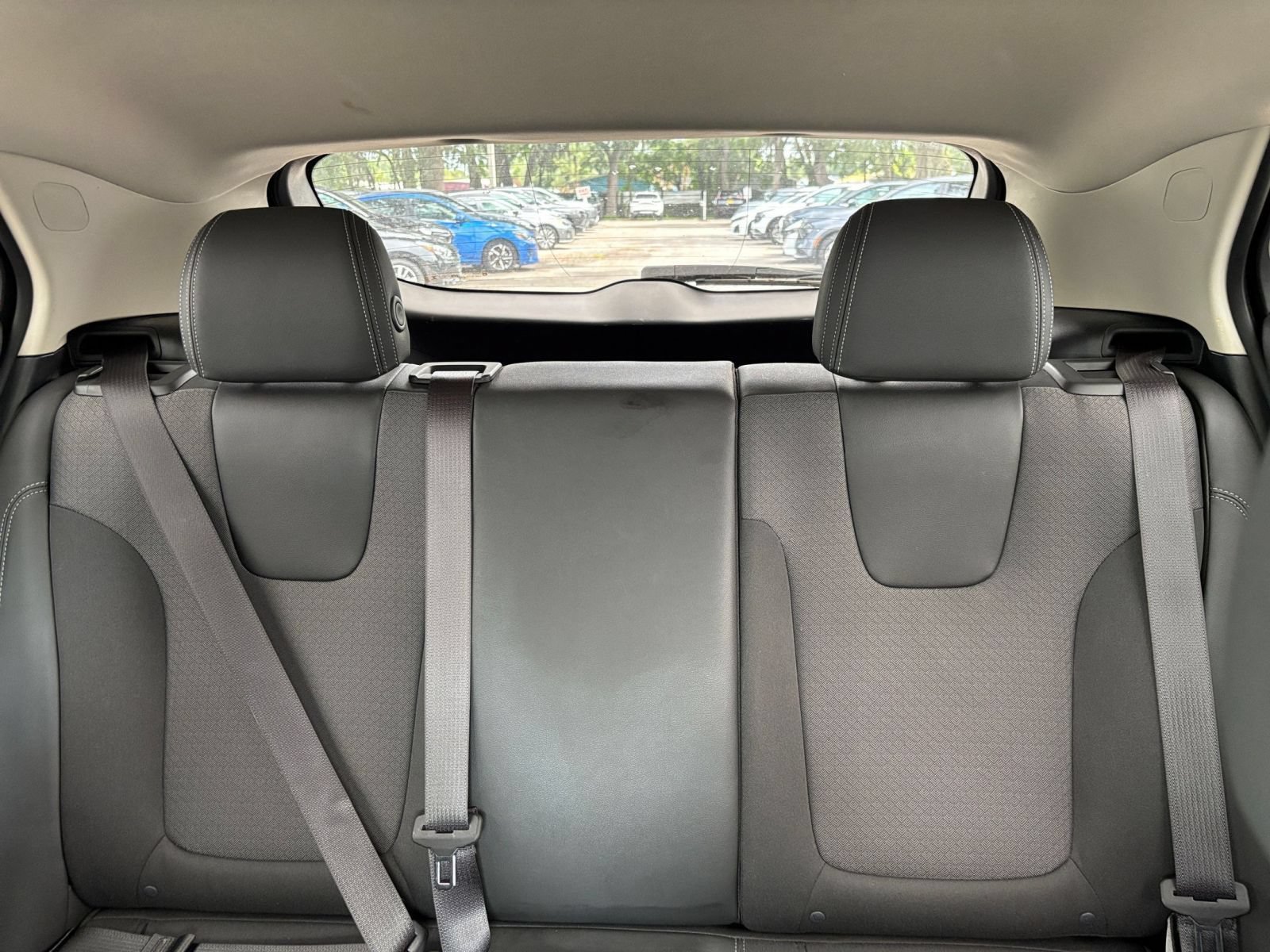 Used 2025 Buick Encore GX Preferred FWD image 37